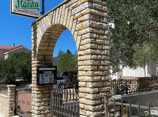 Kraljev Stanko 아파트 *