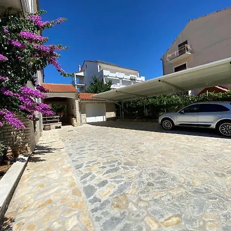 Kraljev Stanko 비오그라드나모루